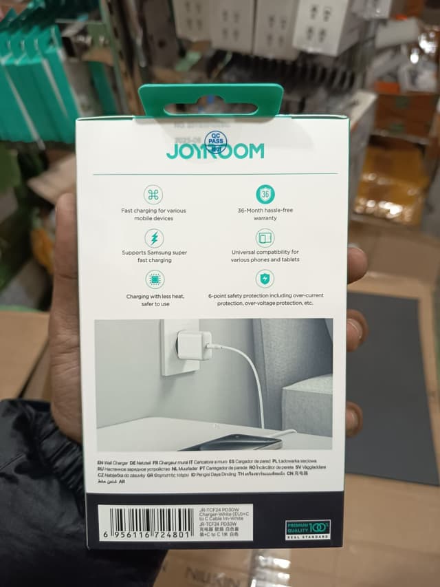 JOYROOM JR-TCF07 / JR-TCF24 30W PD Fast Charger (Type-C) 1